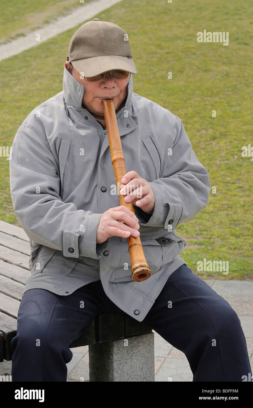 Shakuhachi hires stock photography and images Alamy