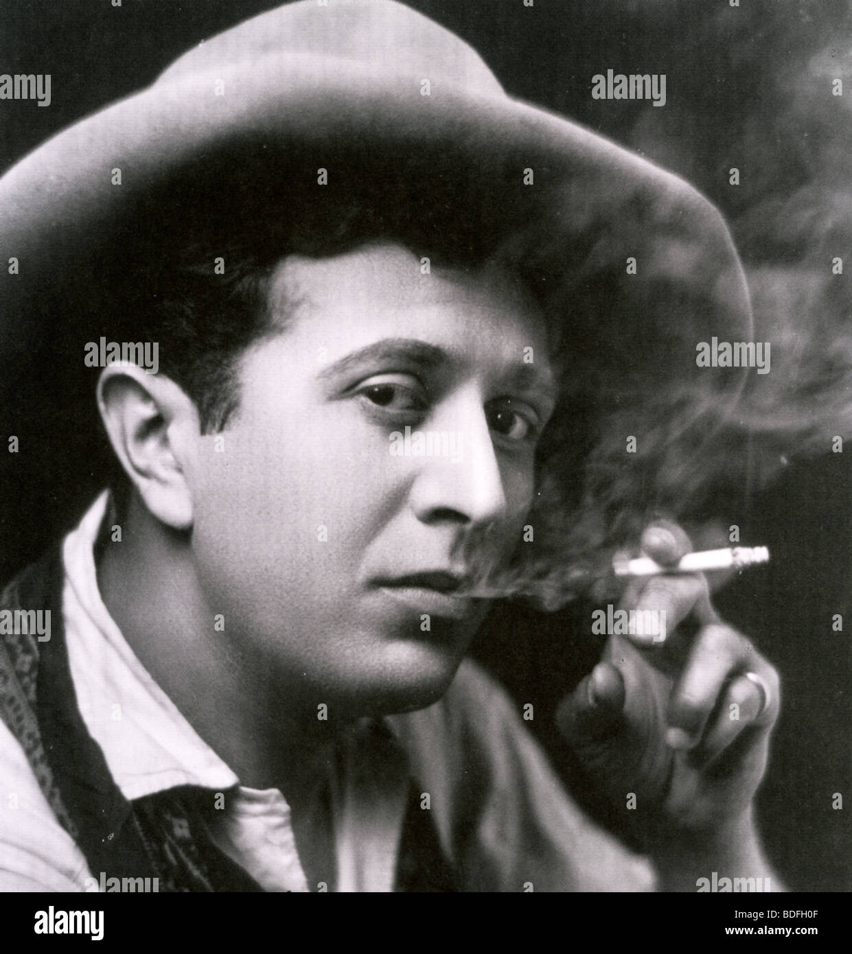 E.e. cummings hires stock photography and images Alamy