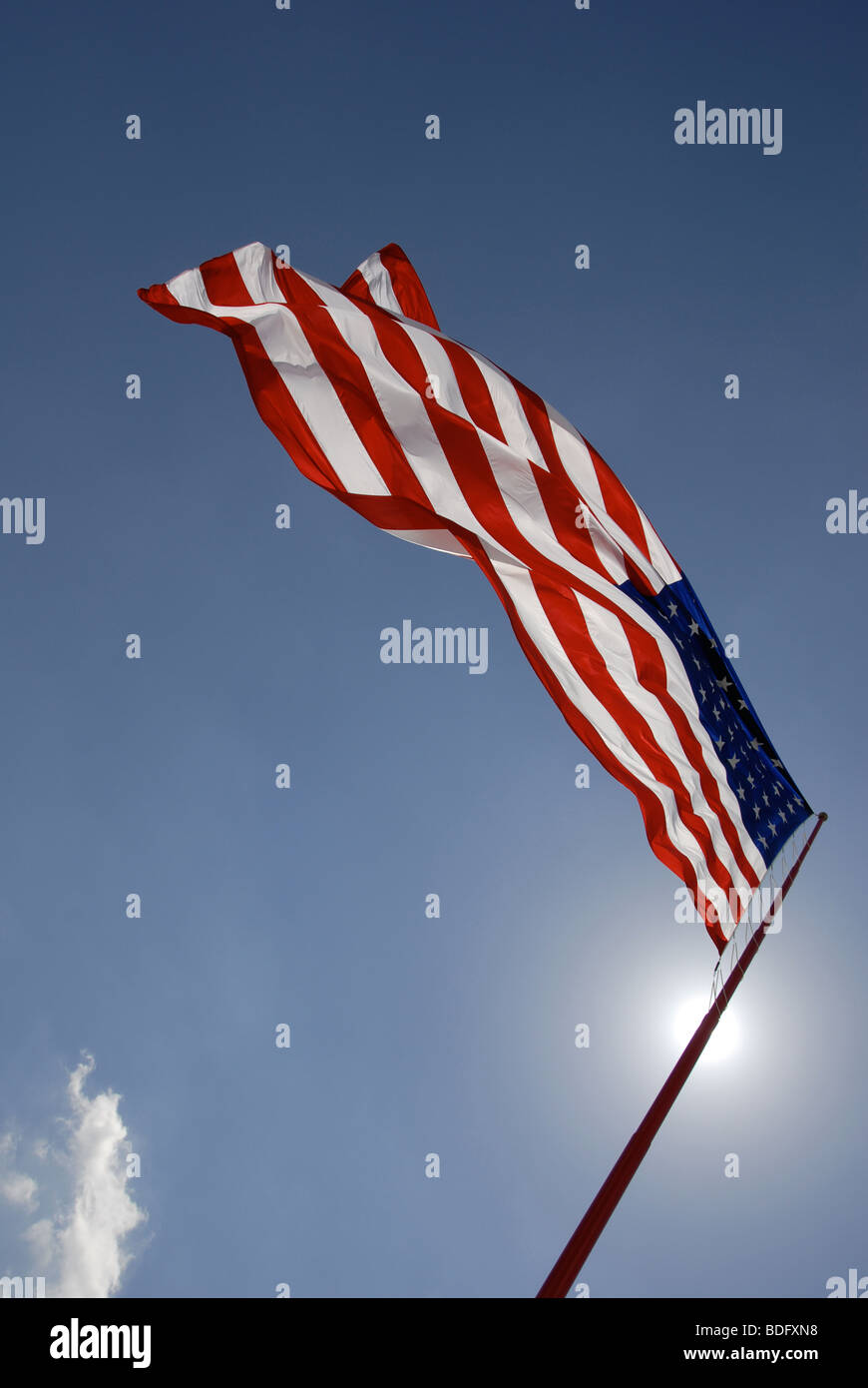 American Flag Blowing In The Wind Stock Photos And Images – PNSWG