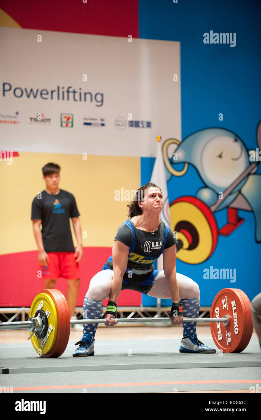 Teenage Colorado powerlifters break records at national competition