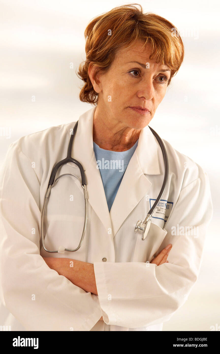 Woman hospital gown older hi-res stock photography and images - Alamy