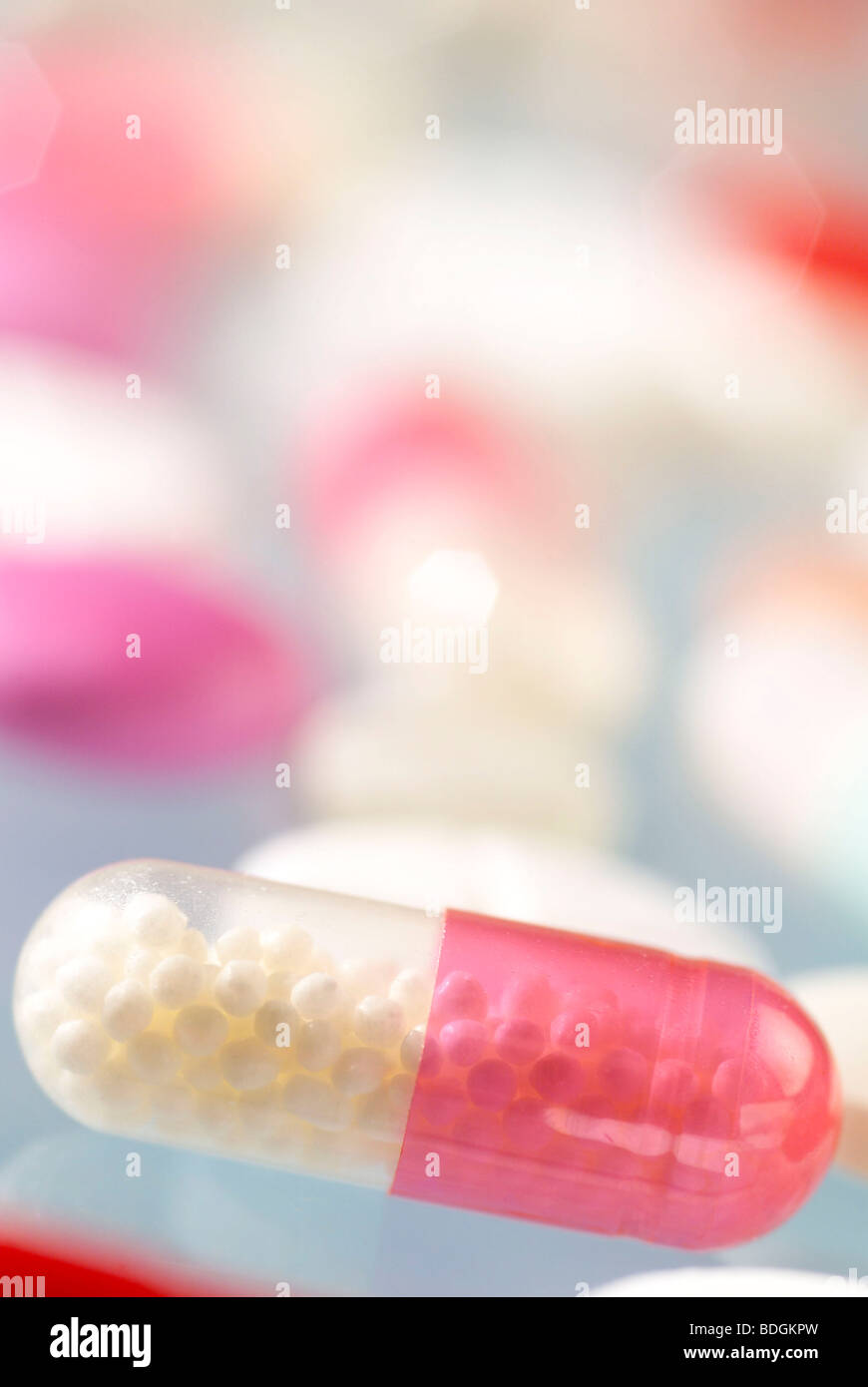 Sustained release capsule hires stock photography and images Alamy