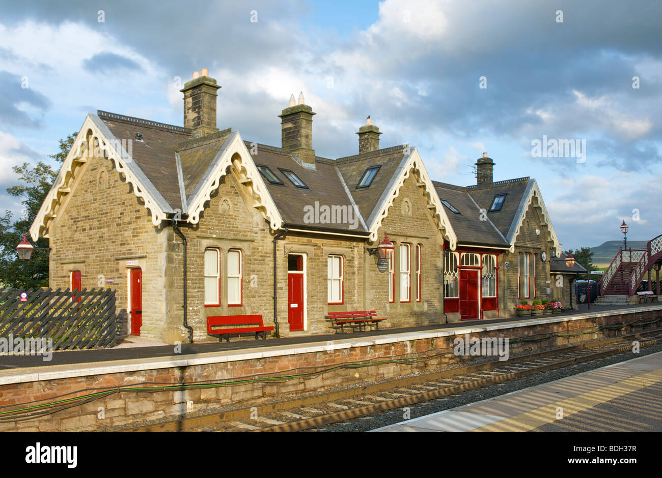 Kirkby stephen railway station hi-res stock photography and images - Alamy