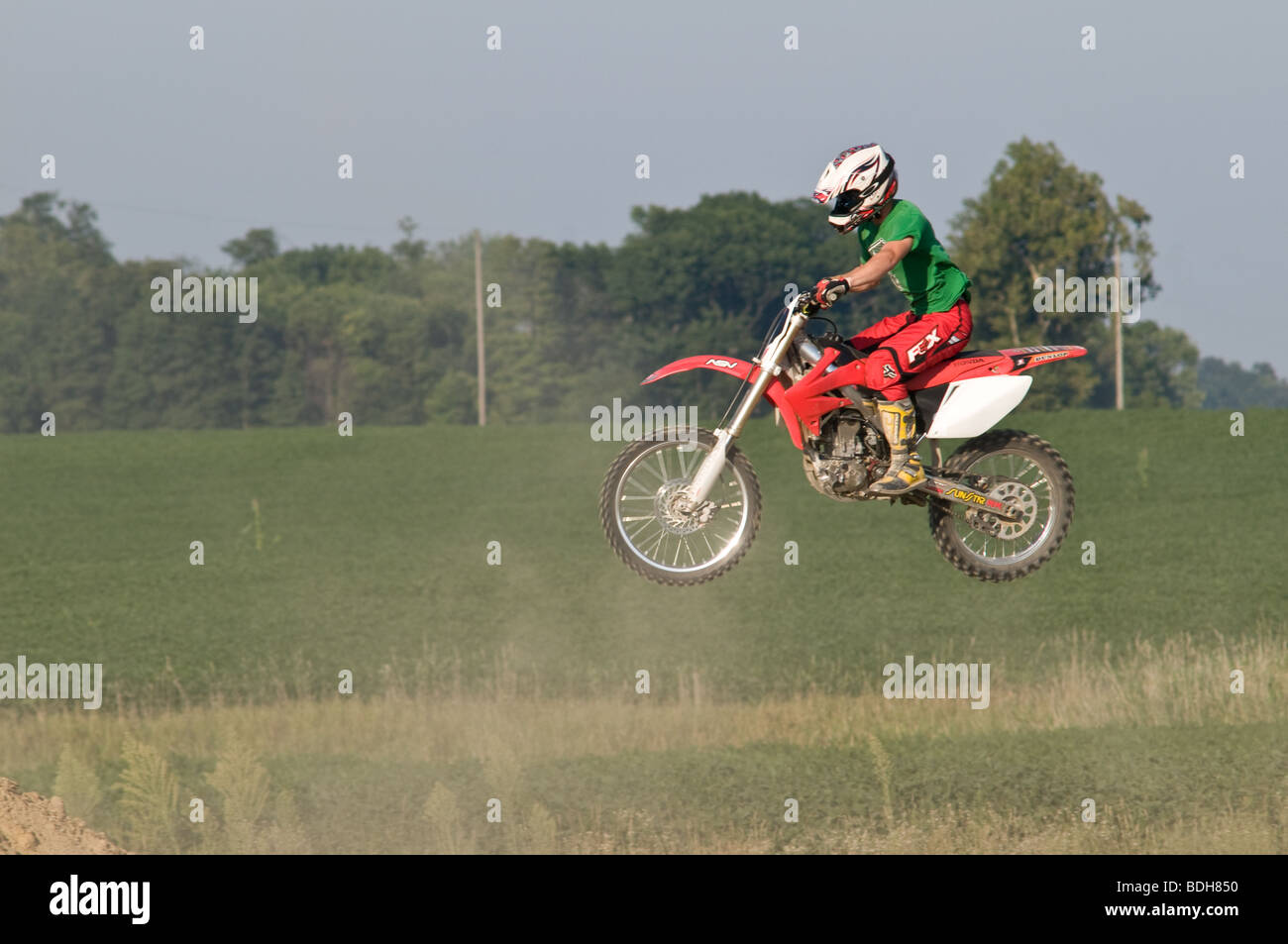 720+ Motocross Ciclistas No Ar fotos de stock, imagens e fotos royalty-free  - iStock