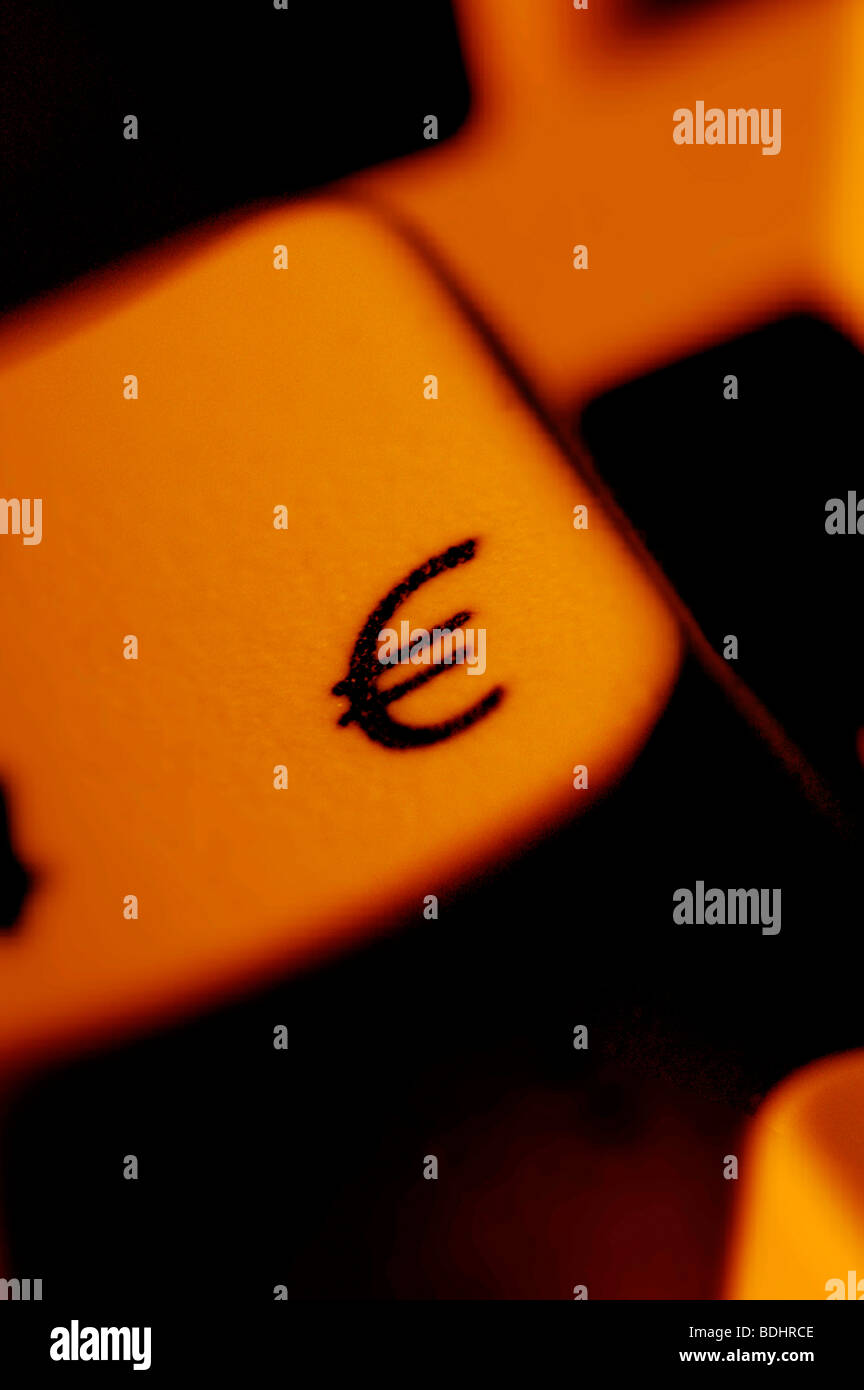 Euro sign on computer keyboard Stock Photo Alamy