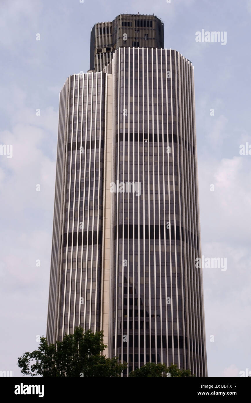Tower 42, Formerly the Natwest Tower, in the city of London financial district Stock Photo