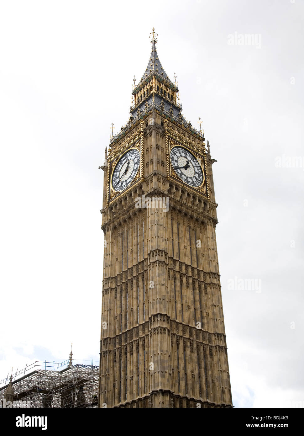Gold clock face of big ben hi-res stock photography and images - Alamy