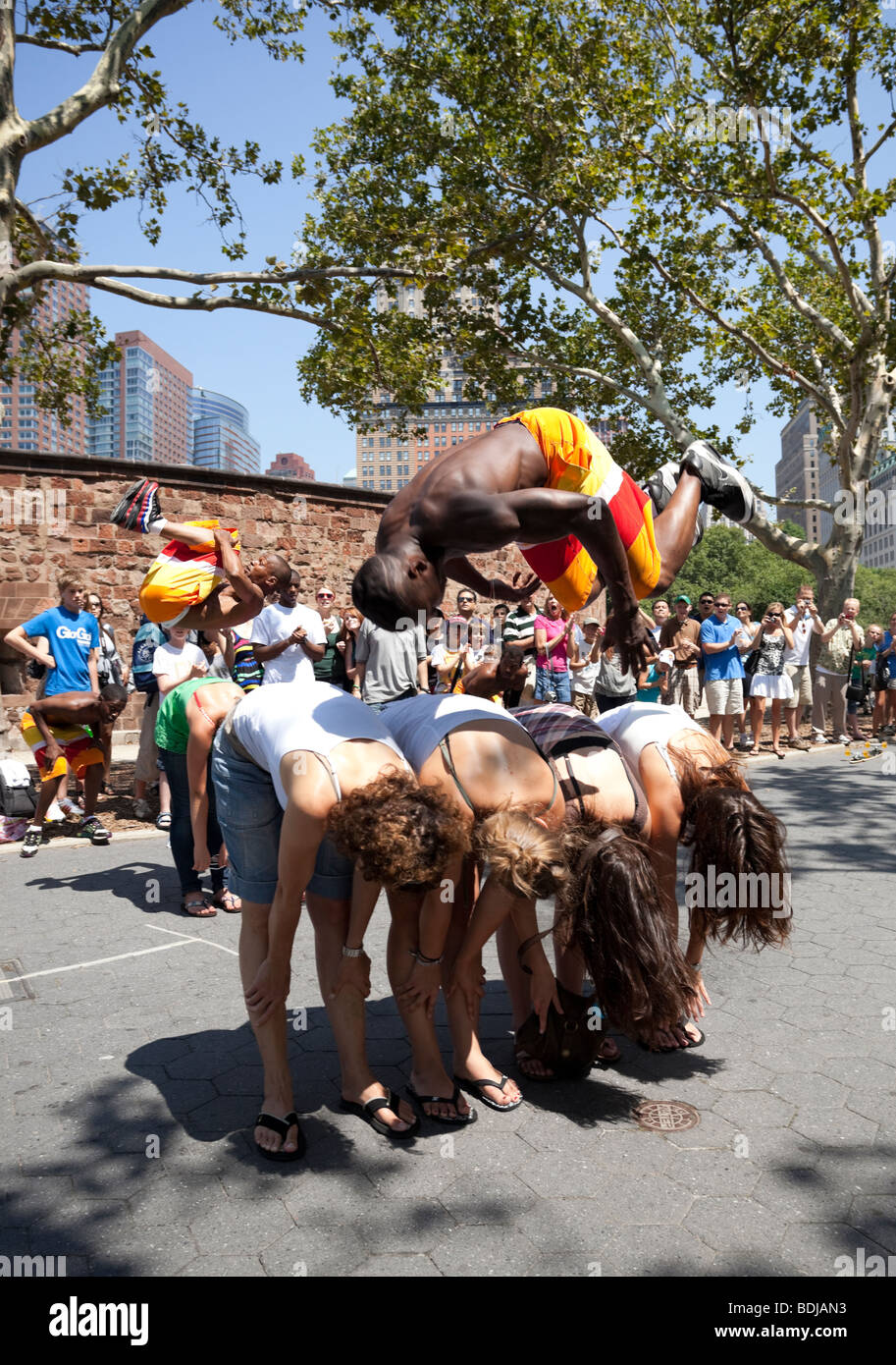 Jumping acrobats hi-res stock photography and images - Alamy