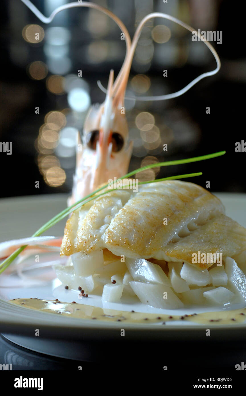 Fish prawns hi-res stock photography and images - Alamy