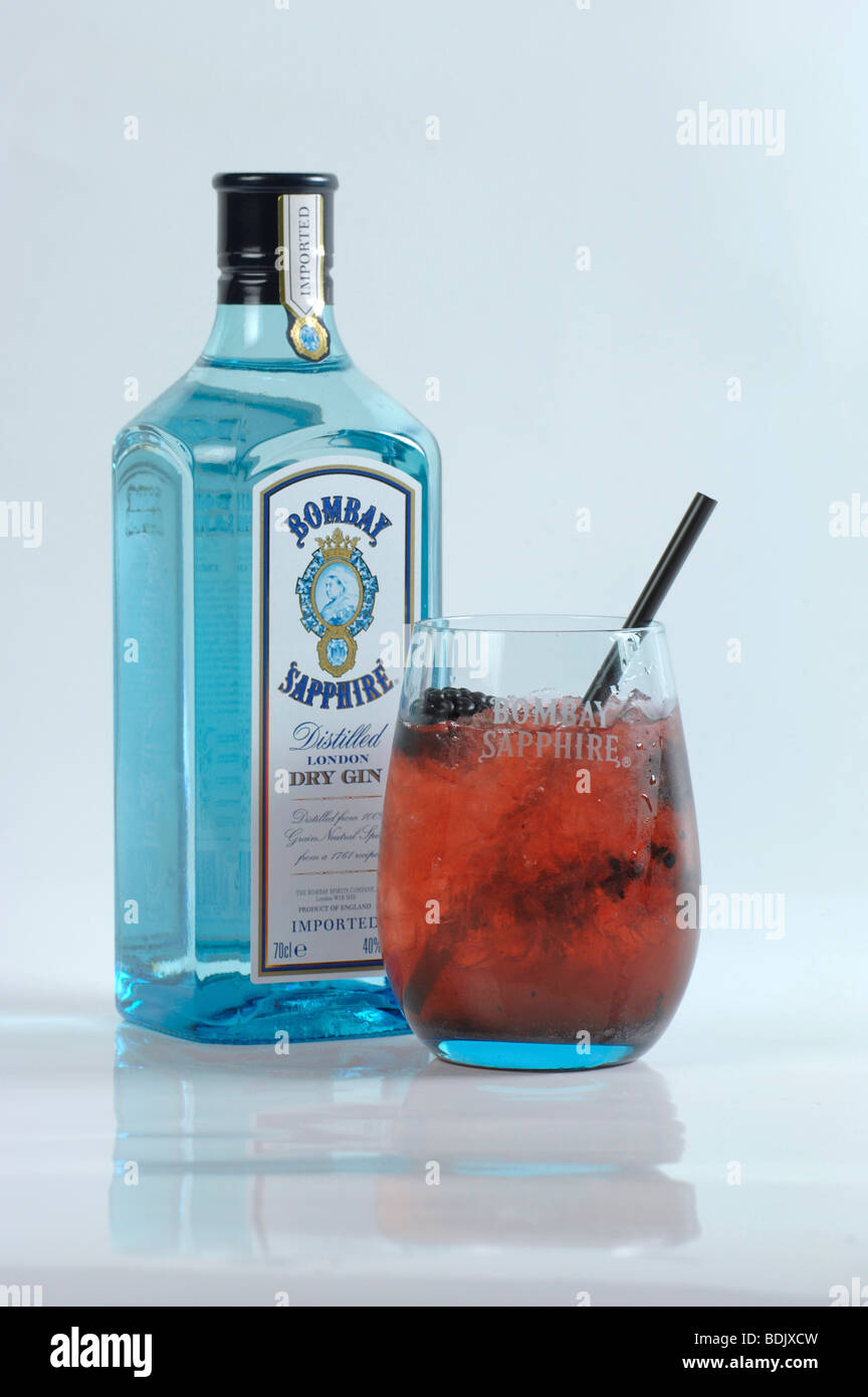 Bombay Sapphire cocktail with blackcurrant juice Stock Photo