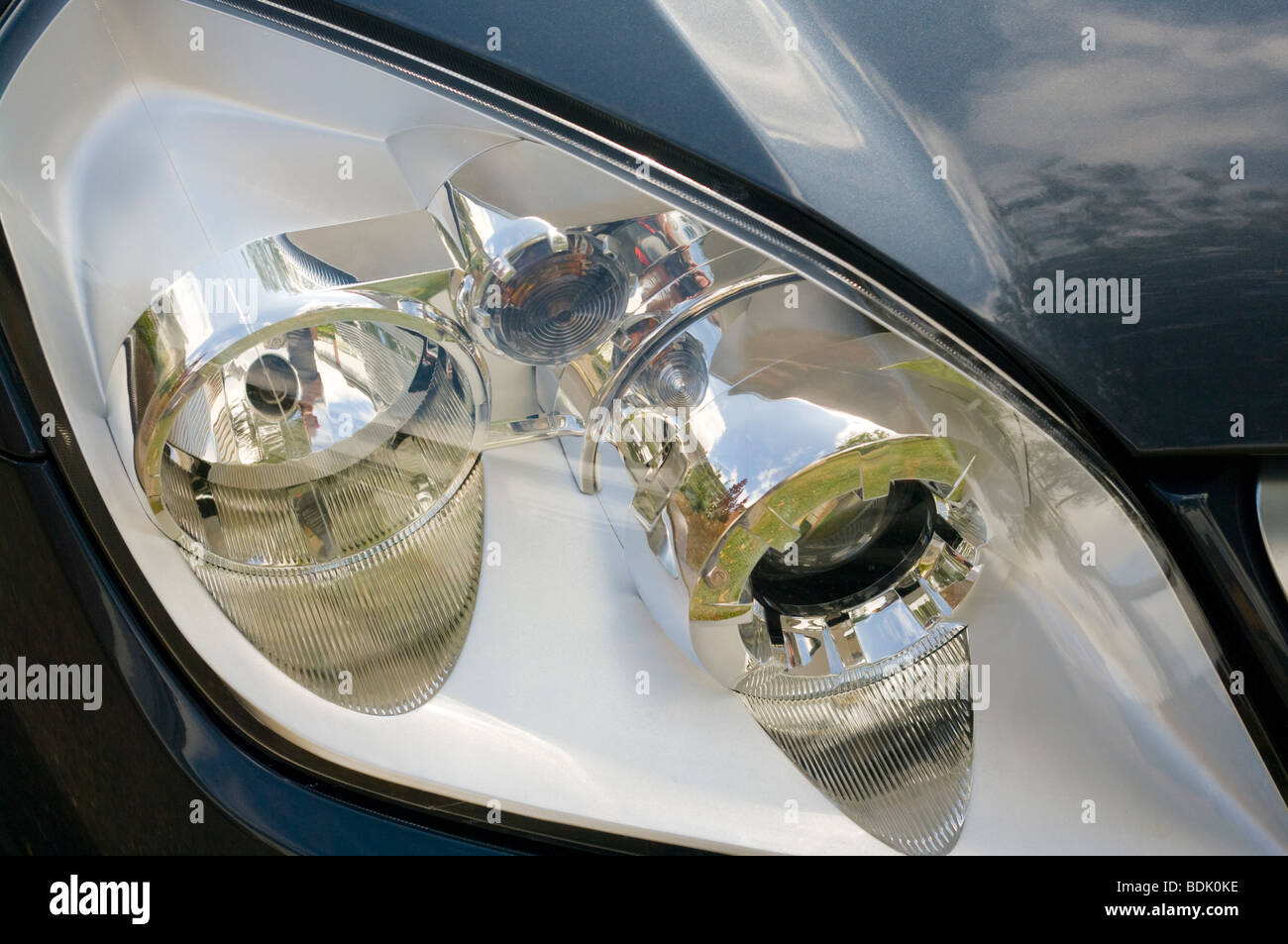 The Front Light Cluster Of a Vauxhall Tigra Stock Photo Alamy