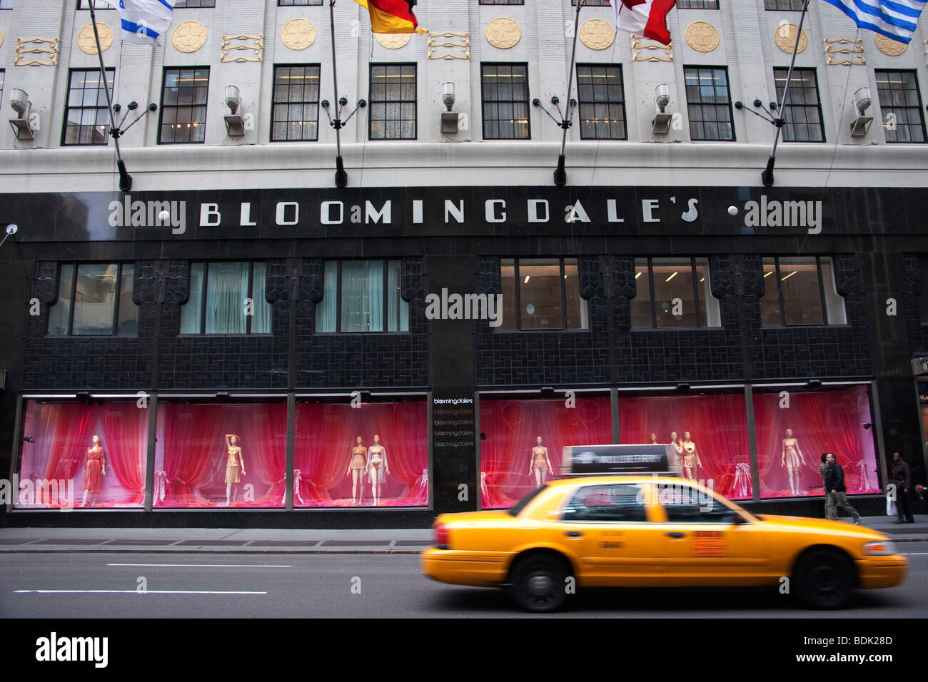 Entrance Canopy Of The Original Bloomingdales In Midtown Manhattan At 1000  3rd Avenue 59th Street And Lexington Avenue New York High-Res Stock Photo -  Getty Images