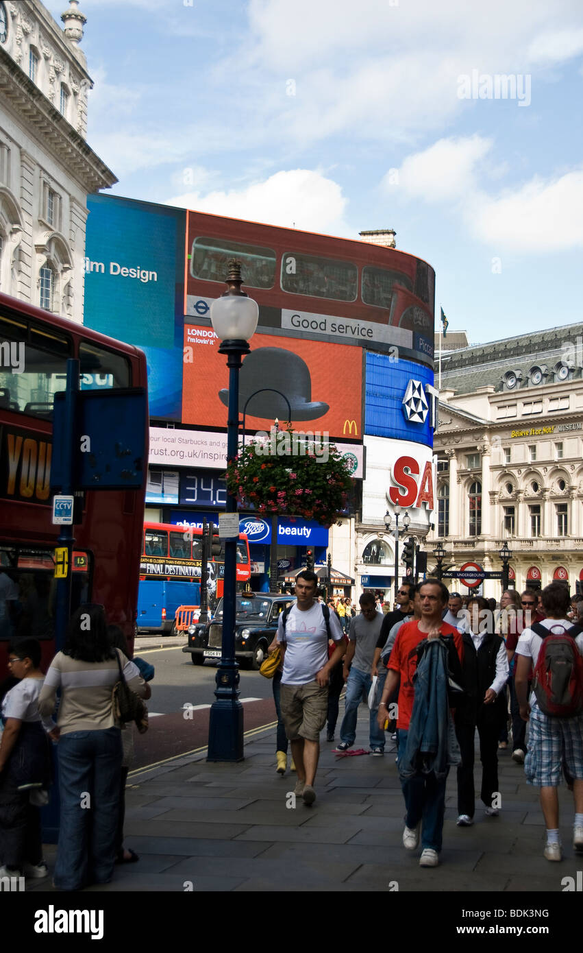 Piccadilly street circus regent hires stock photography and images Alamy