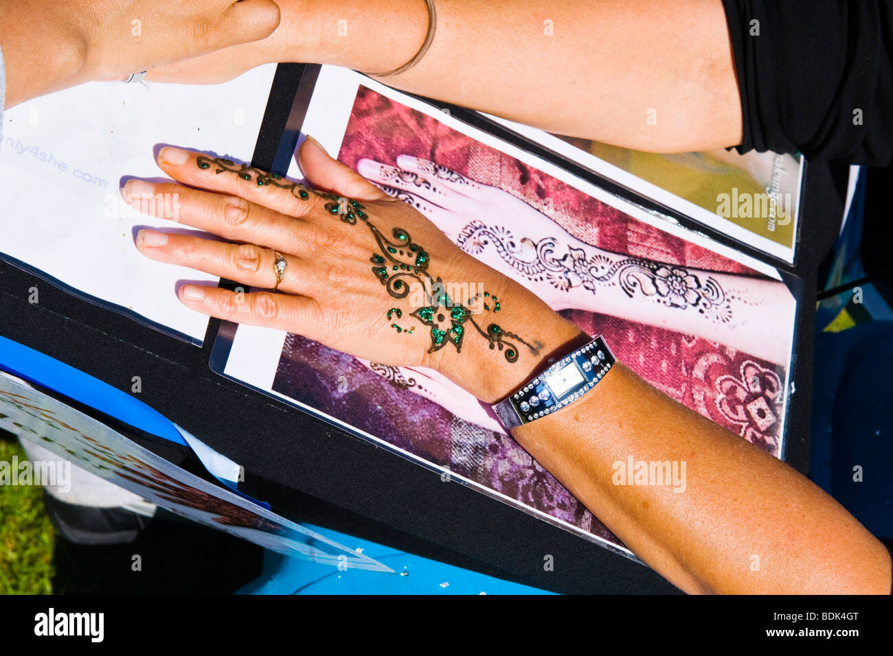 Henna Paste Stock Photos & Henna Paste Stock Images - Alamy