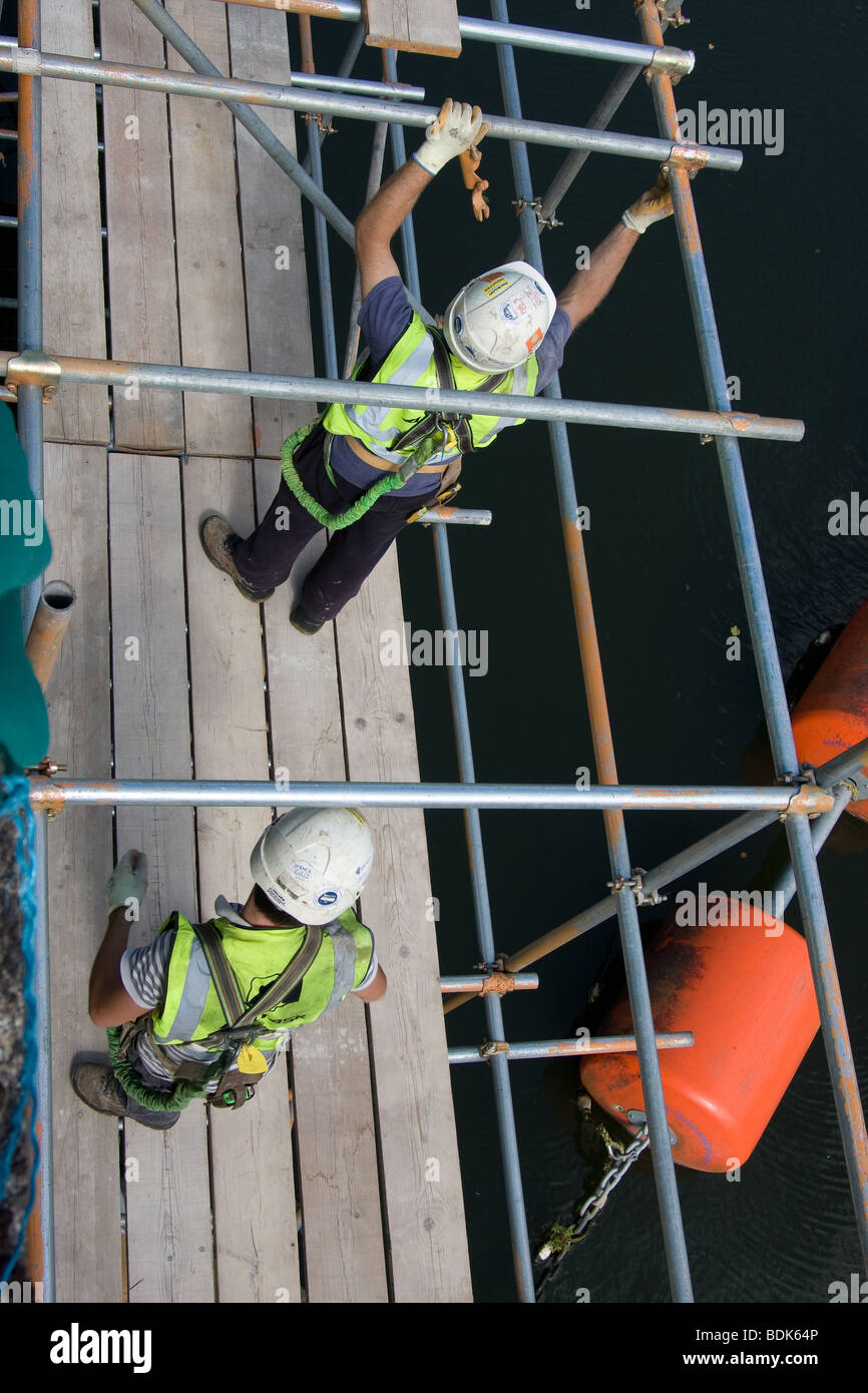 Scaffold Rig building scaffold scaffolding site construction rig workers Stock Photo ...