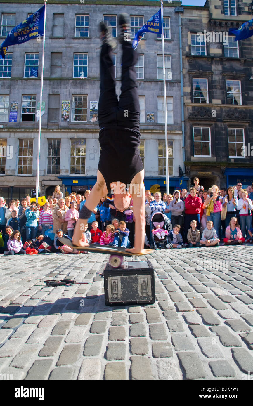 Street performer AJ Jones shows incredible balance. His audience is not ...