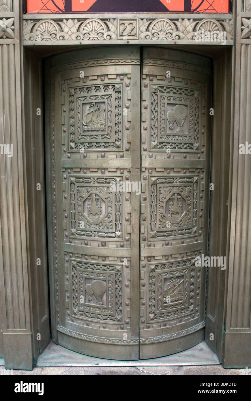 Bronze doors on the exterior of 20 Exchange Place in the Financial