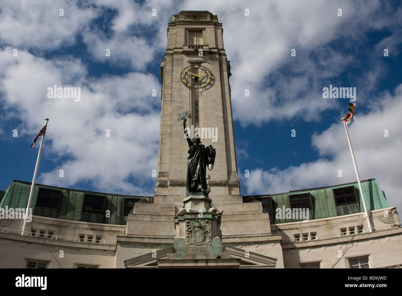 Luton town centre high street Bedfordshire england uk gb Stock Photo Alamy
