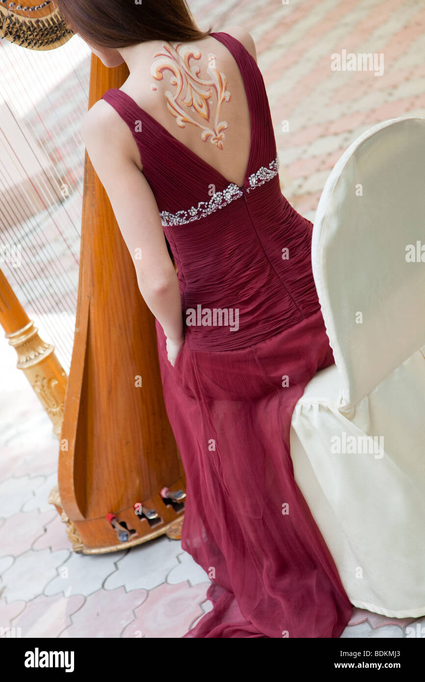 Harp player hi-res stock photography and images - Page 3 - Alamy