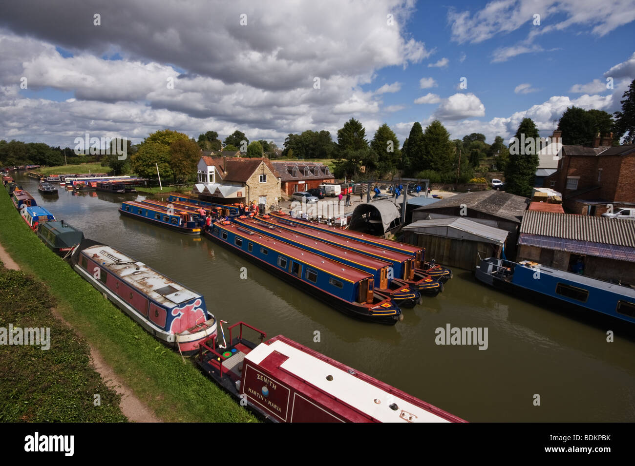A scenic shot depicting the cherwell valley canal boat center. Stock Photo
