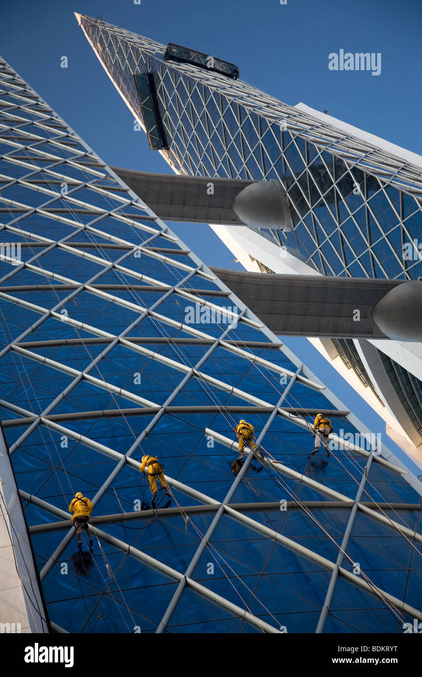 Bahrain World Trade Center Center Cleaning Rig Stock Photo Alamy
