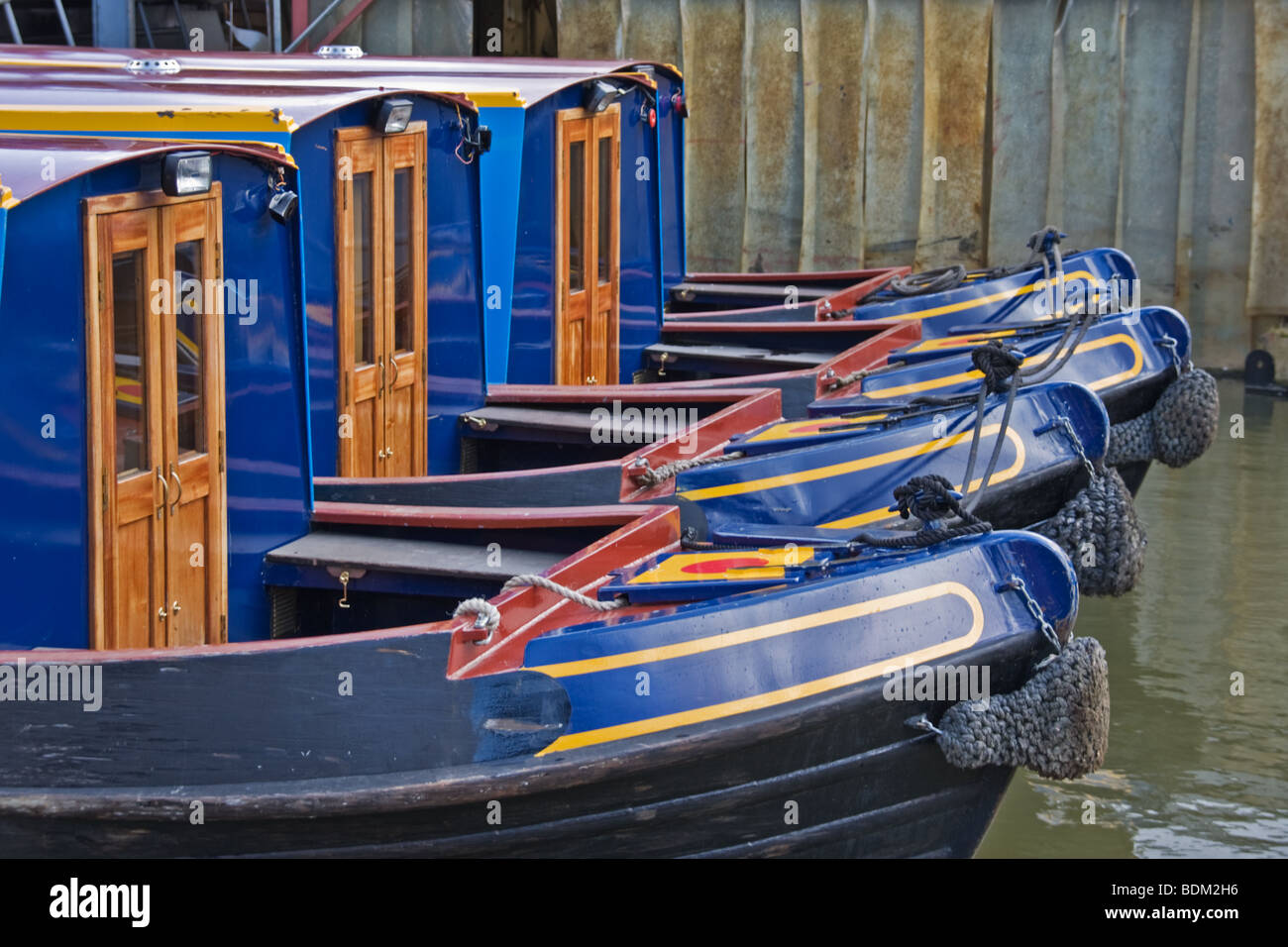 Brightly coloured canal boats hires stock photography and images Alamy