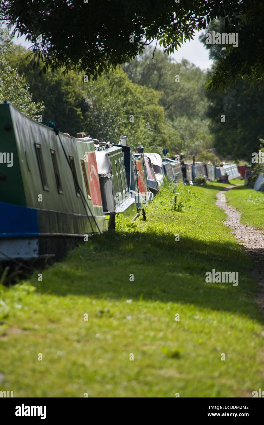 A view of the canal  and canal boats along the cherwell valley walk. Stock Photo