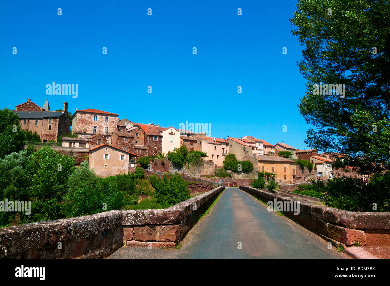 VILLAGE MONTLAUR AVEYRON FRANCE Stock Photo Alamy