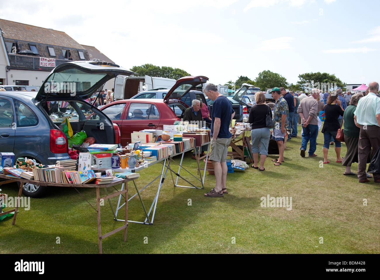 Flohmarkt, car boot sale, Rosudgeon near Penzance, Cornwall, England, United Kingdom. Stock Photo