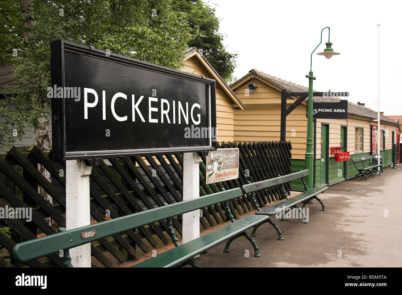 Waiting room, Pickering Station platform, North Yorkshire, England, UK Stock Photo
