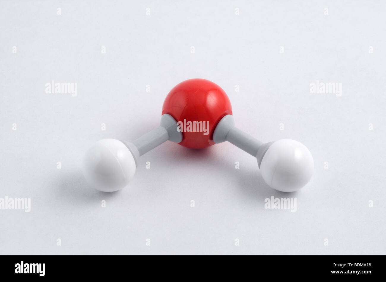 H2o molecule hi-res stock photography and images - Alamy