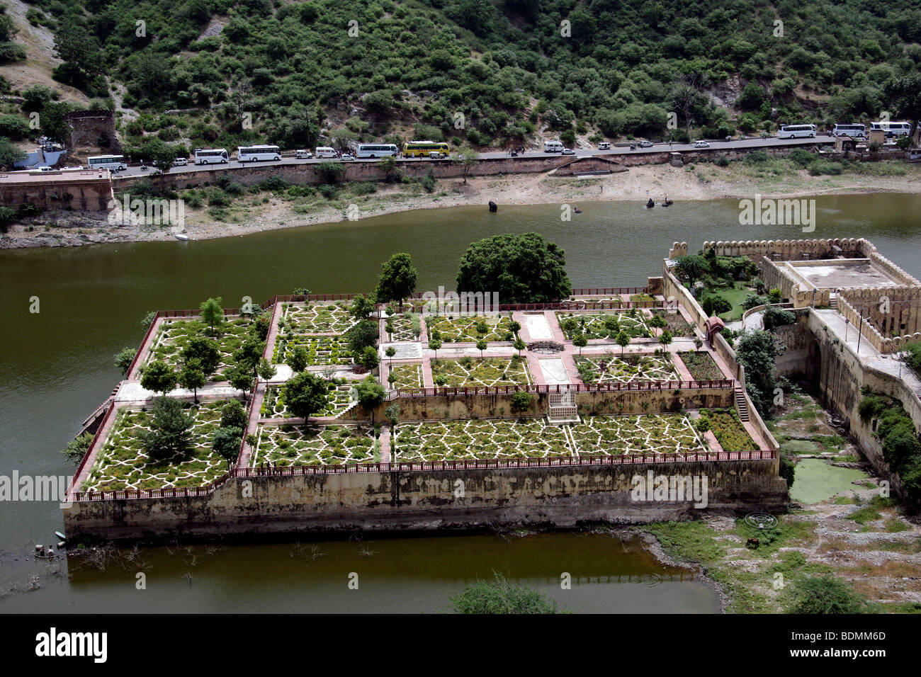 The palace gardens of the 16th Century fortress Fort Amber, Rajasthan, India Stock Photo