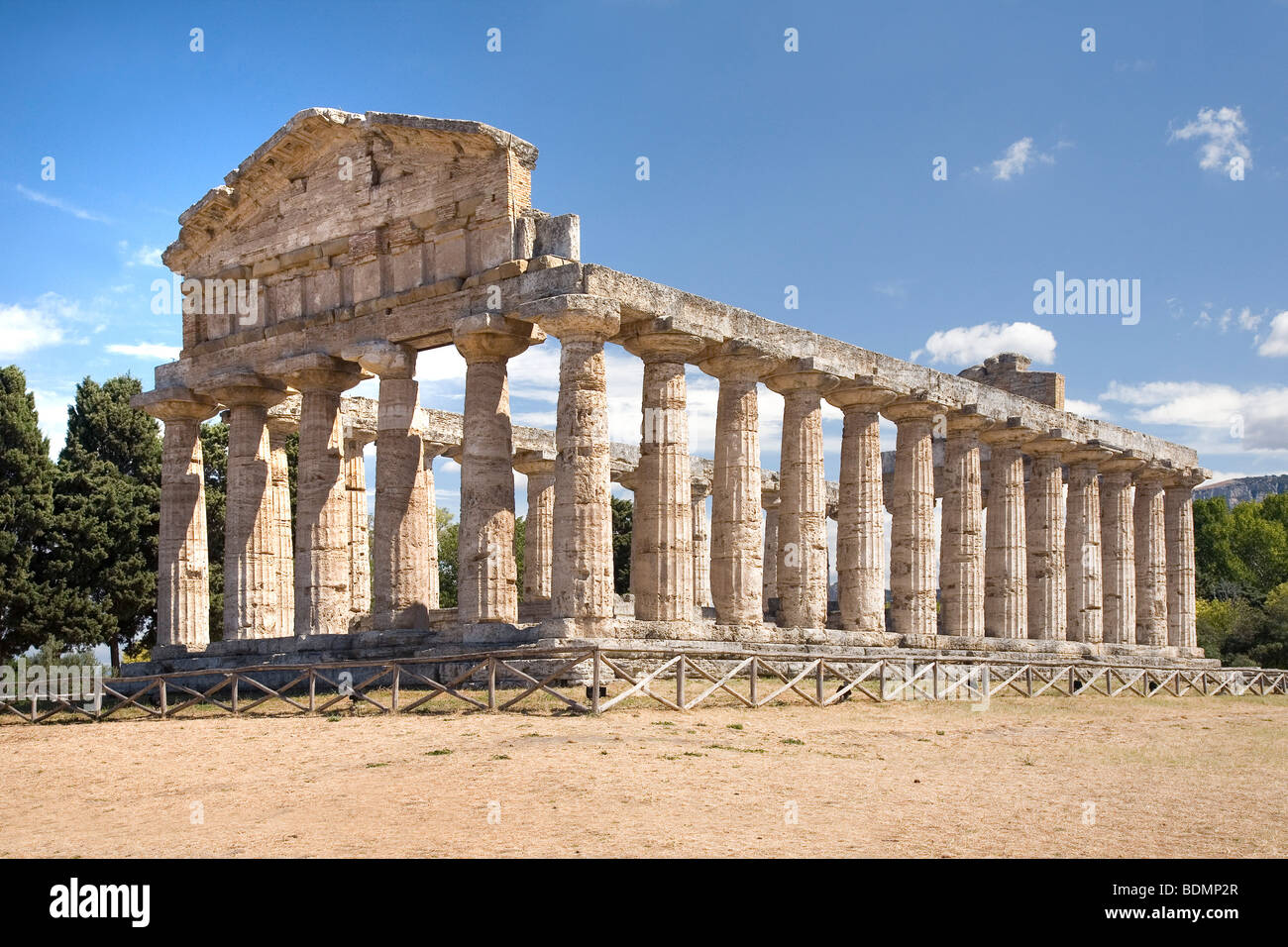 Paestum, Tempel der Athene (um 500 v. Chr.) Stock Photo