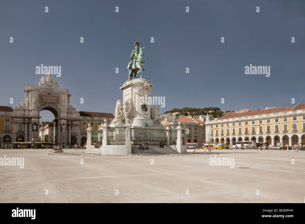 Lissabon, Praca do Comercio, Prächtiger Platz in Lissabon, Reiterstandbild von König Jose I., Arco Monumental von 1873 Stock Photo