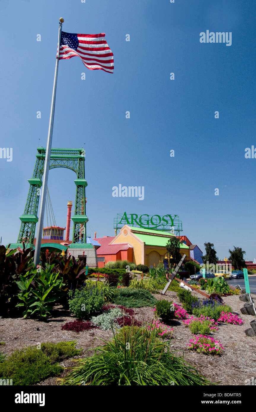 Argosy Casino on the Mississippi River in Alton, Illinois, a stop along the Meeting of the Great Rivers National Scenic Byway Stock Photo