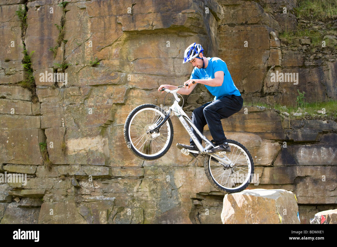 Trial bike tricks hi-res stock photography and images - Alamy
