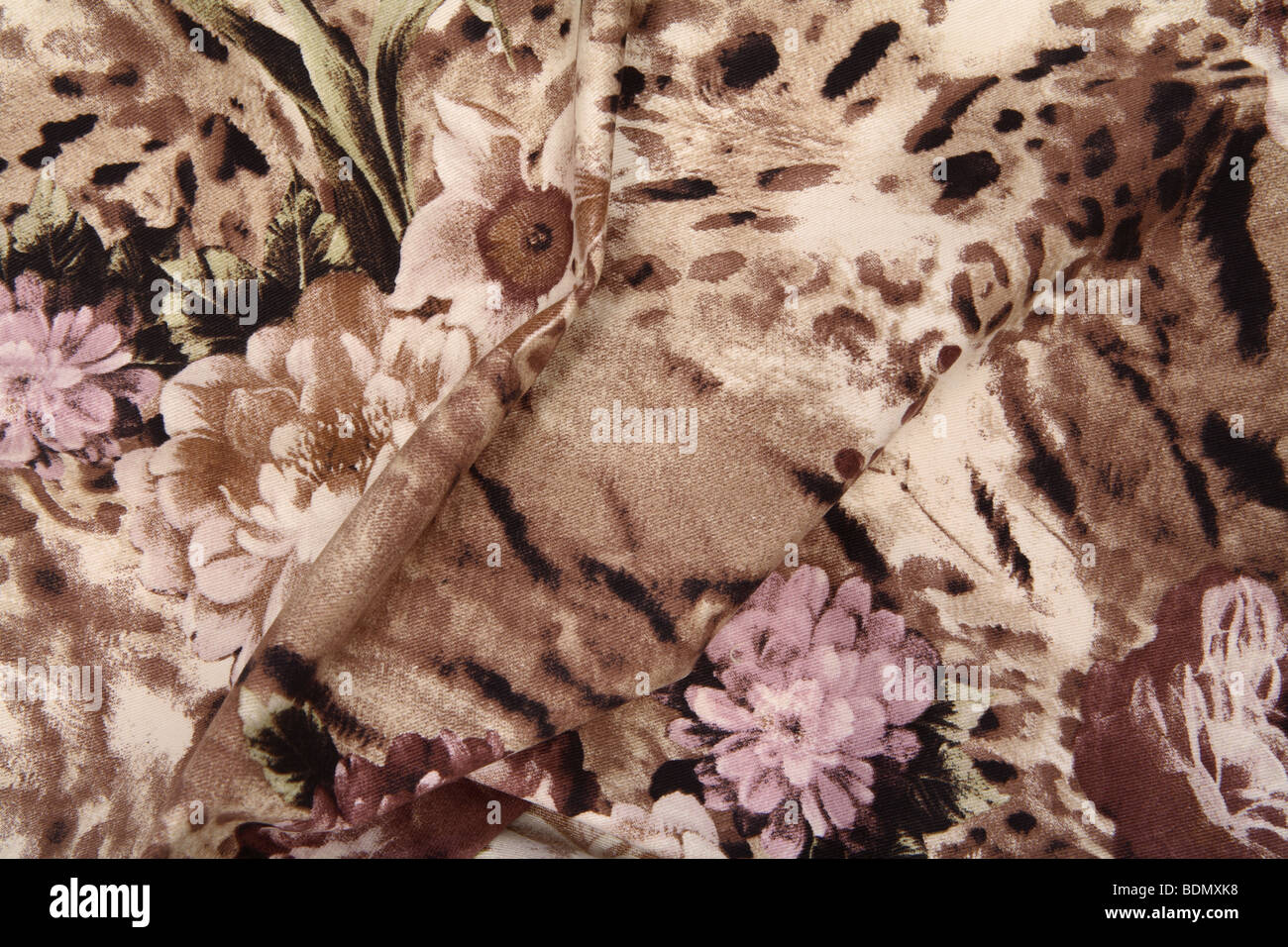 Floral paper hi-res stock photography and images - Page 2 - Alamy
