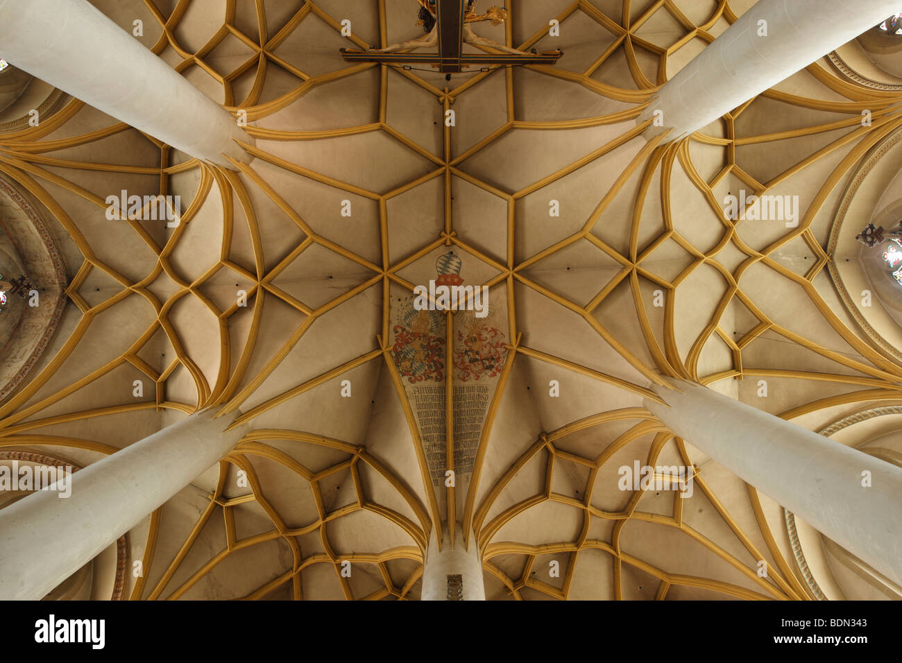 Dingolfing, Pfarrkirche St. Johannes der Täufer und St. Johannes der