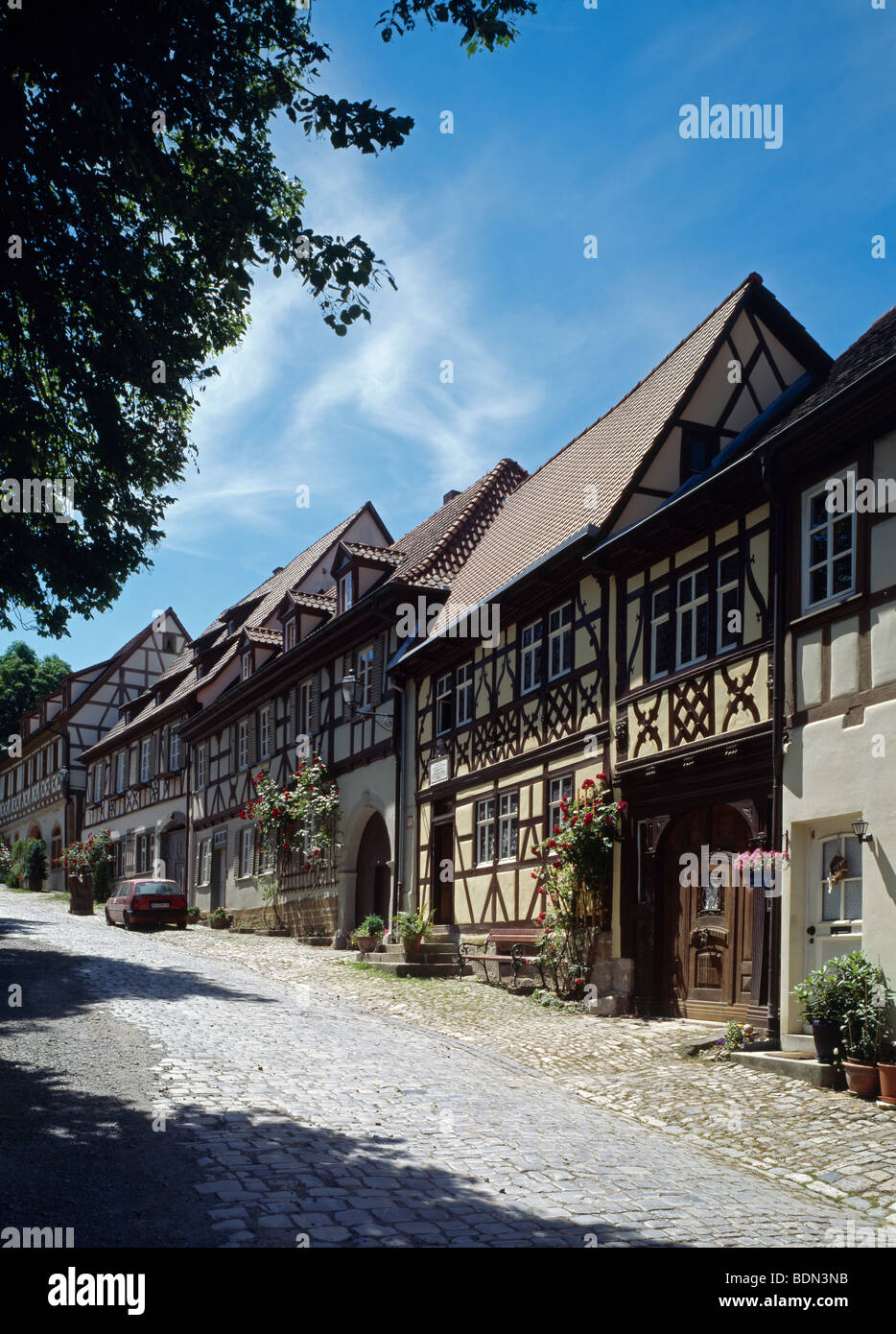 Königsberg in Bayern, Der Salzmarkt mit Regiomontanus-Haus Stock Photo