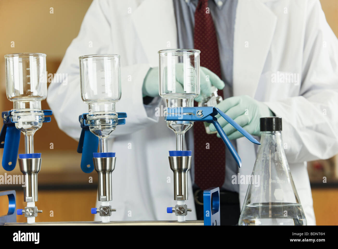 Conical flask filter hires stock photography and images Alamy