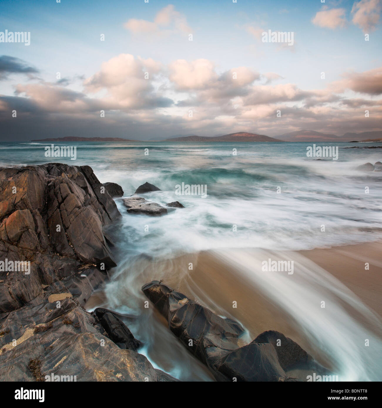 Sand Rushing Rushing surf hi-res stock photography and images - Alamy