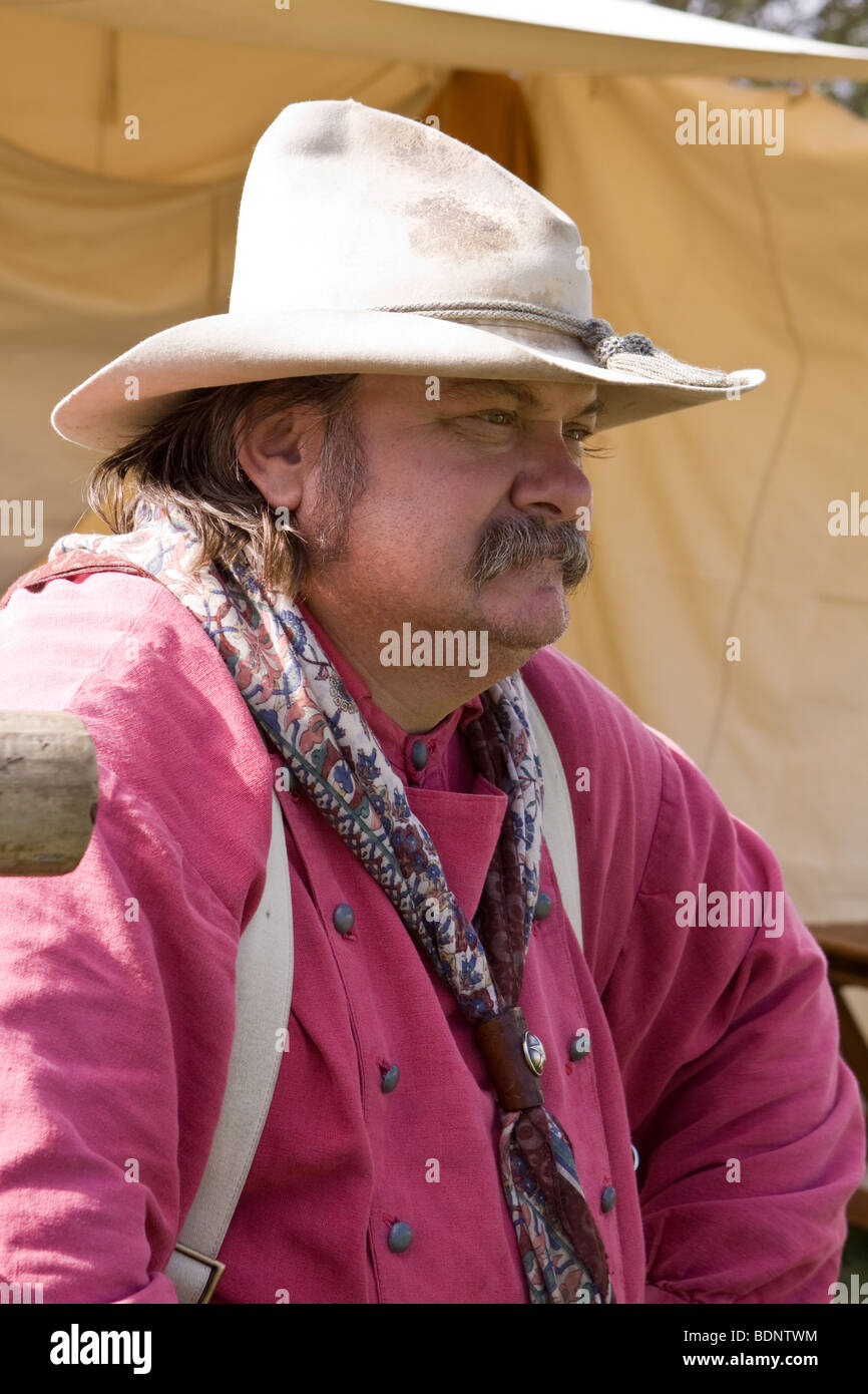 Old west cowboy hi-res stock photography and images - Alamy