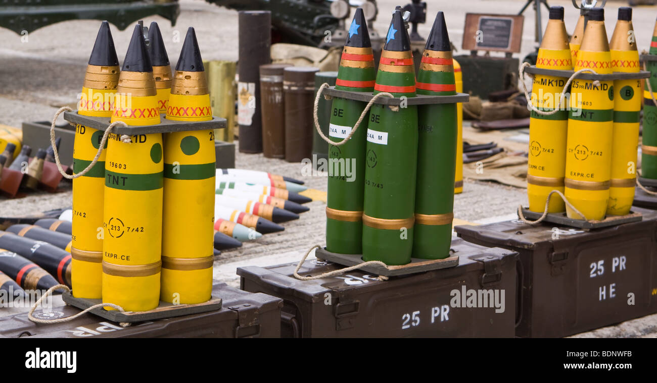High explosive shells hi-res stock photography and images - Alamy