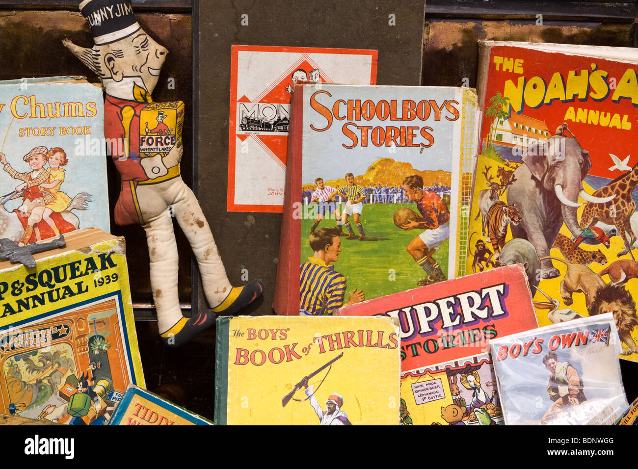 Annuals books hires stock photography and images Alamy