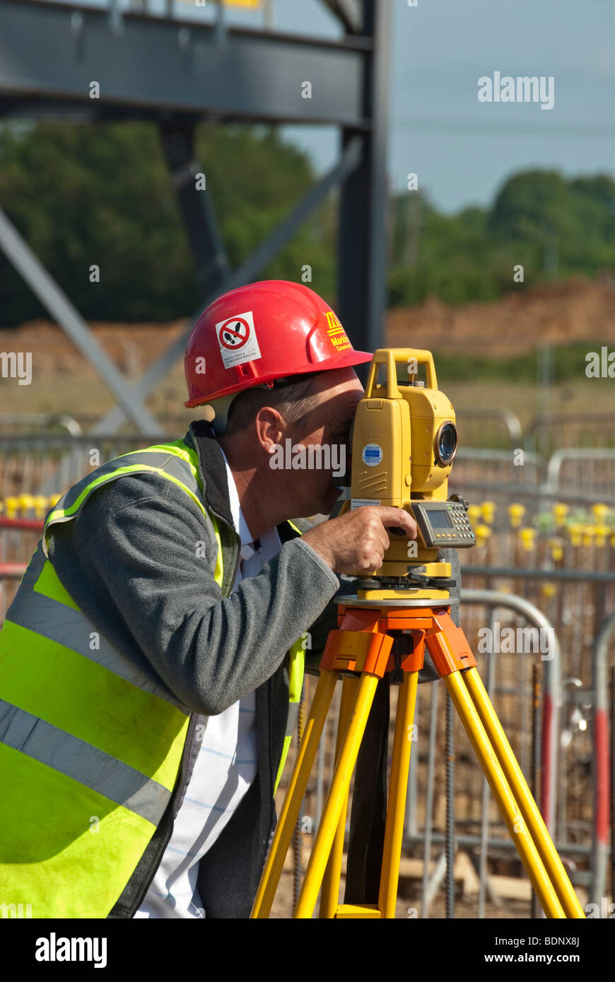 Construction site england signs hi-res stock photography and images - Alamy