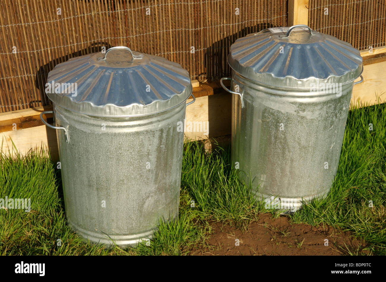 Metal bins hi-res stock photography and images - Alamy