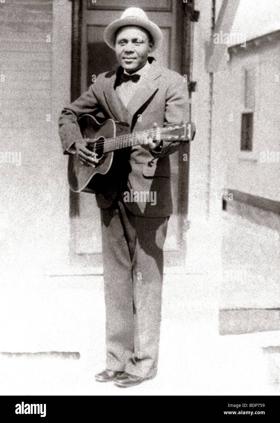 BLACK ACE aka Babe Kyro, real name Lemon Turner. US Blues musician