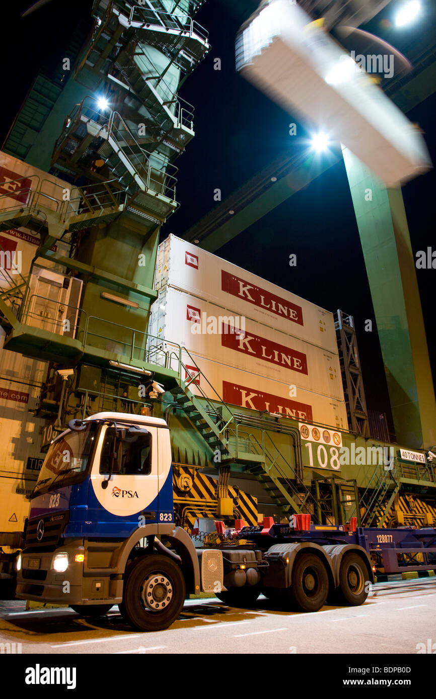 Container K Line Stack Hapag lloyd k line containers box boxes night stacking Stock Photo - Alamy