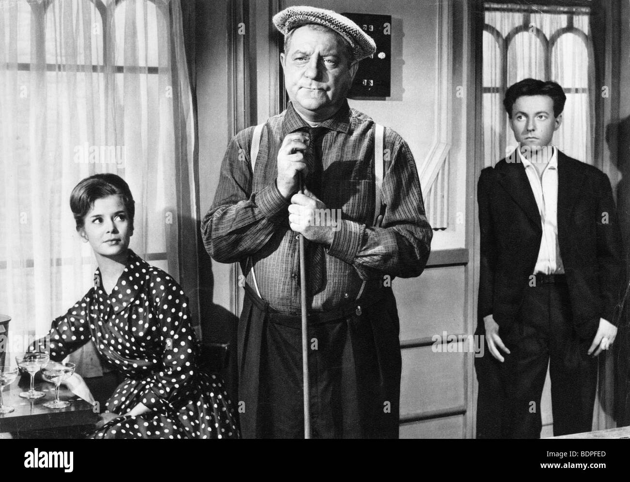 Rue des Prairies Year 1959 Director Denys de la Patellière Jean Gabin