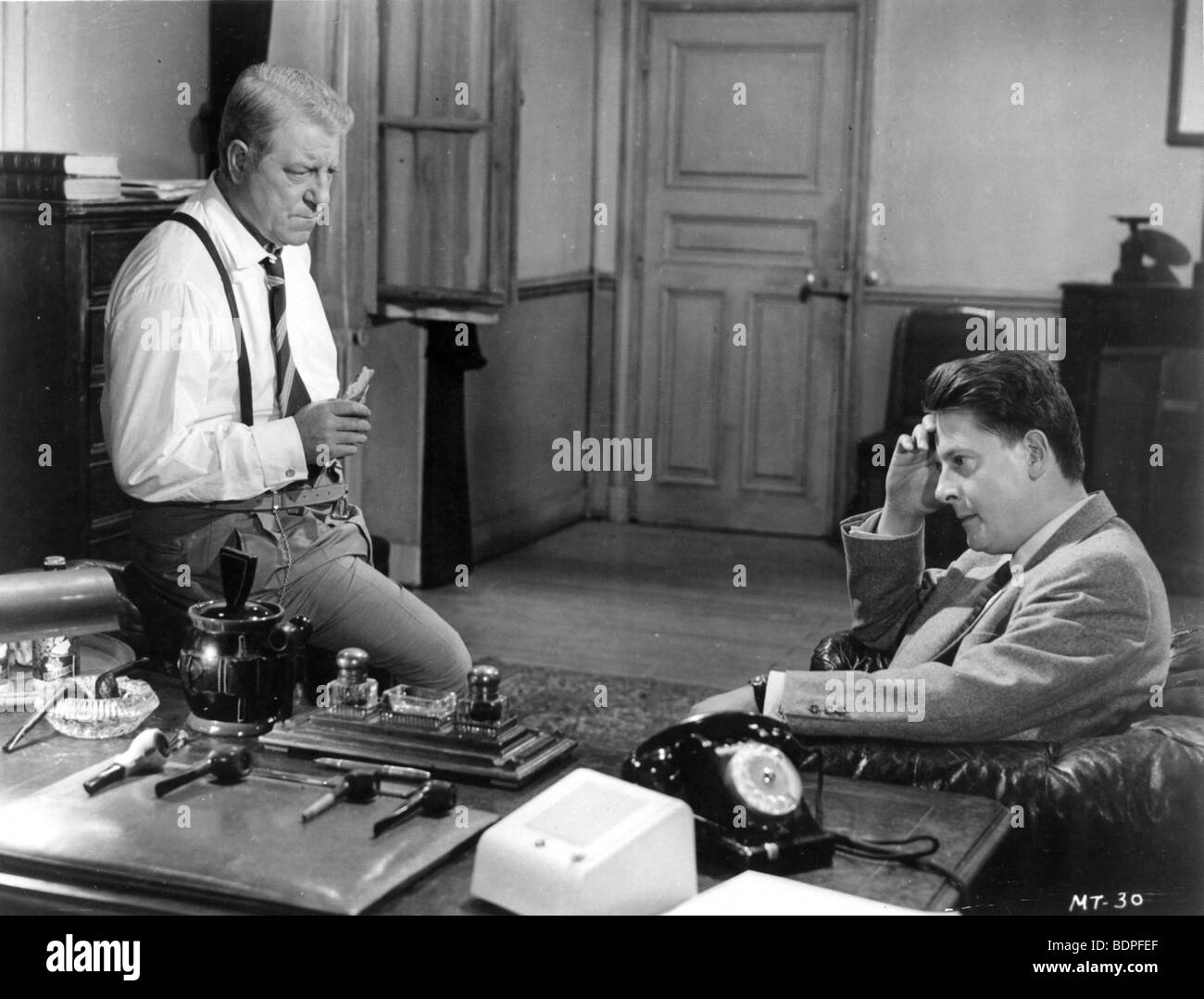 мадам мегрэ. жан габен мегрэ. мегрэ жан ришар фелиси. жан десайи. мегрэ расставляет сети фильм 1958.